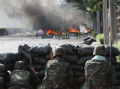 Teile Bangkoks gleichen derzeit einer Kriegszone. Bangkok