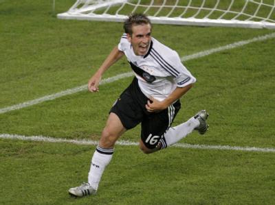 Philipp Lahm jubelt nach seinem Tor im Halbfinale gegen die Türkei bei der EM-2008. Philipp Lahm