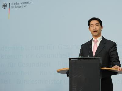 Die CSU hat die von Bundesgesundheitsminister Philipp Rösler geplante einkommensunabhängige Kopfpauschale abgelehnt. Rösler