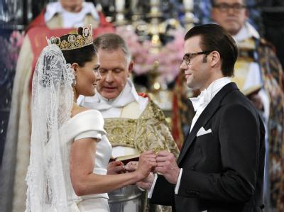 Kronprinzessin Victoria und Daniel Westling geben sich das Ja-Wort. Trauung in Stockholm