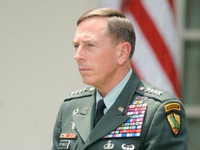 Irrtümlichen Angriff auf einen pakistanischen Posten an der afghanischen Grenze: US-General David Petraeus sprach sein Bedauern aus. (Archivbild) Petraeus