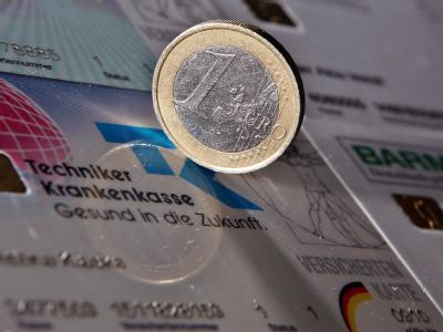 Die schwarz-gelbe Koalition will die Beiträge für die gesetzlichen Krankenkassen erhöhen. (Symbolbild) Kassenbeiträge