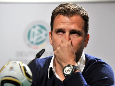 Oliver Bierhoff macht als Manager der Nationalmannschaft nur weiter, wenn Jogi Löw Bundestrainer bleibt. Bierhoff