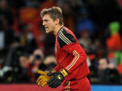 Im «kleinen Finale» gegen Uruguay konnte Hans-Jörg Butt nach einer Super-Saison noch mal sein Können zeigen. Hans-Jörg Butt