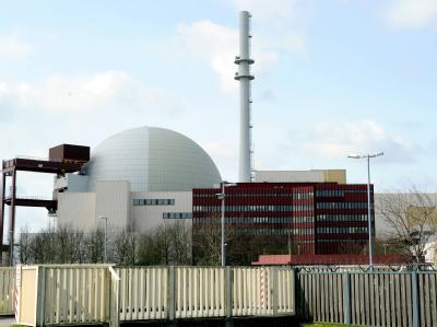 Das Atomkraftwerk im schleswig-holsteinischen Brokdorf. Atomkraftwerk Brokdorf