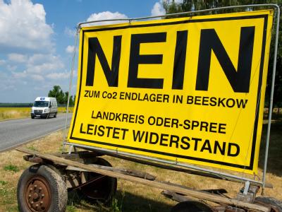 Protestschild gegen die geplante Co2-Speicherung des Energiekonzerns Vattenfall. Proteste gegen Co2-Speicherung