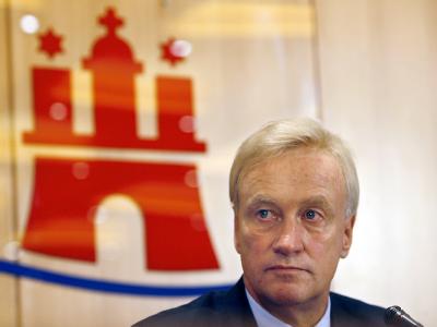 Vor dem Volksentscheid über die Schulreform in Hamburg wird über die Amtsmüdigkeit von Bürgermeister Ole von Beust spekuliert. Ole von Beust