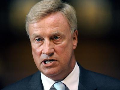 Hamburgs Erster Bürgermeister Ole von Beust erklärt im Rathaus seinen Rücktritt zum 25. August. Ole von Beust tritt zurück