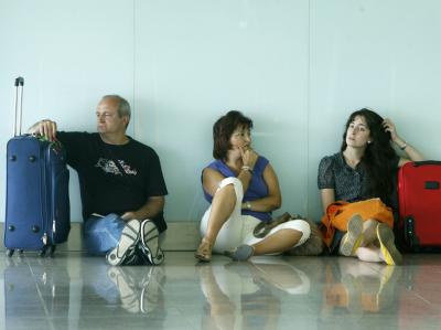 Wegen Krankmeldungen von Lotsen auf dem Flughafen Barcelona ist es zu etlichen Verzögerungen im Reiseverkehr gekommen. Verspätungen in Spanien