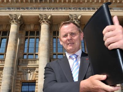 Die Beobachtung des Linken-Spitzenpolitikers Bodo Ramelow durch den Verfassungsschutz ist nach Ansicht des Bundesverwaltungsgerichts rechtens. Bodo Ramelow