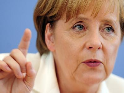 Bundeskanzlerin Merkel äußert sich vor der Sommerpause zu innen- und außenpolitischen Themen. Angela Merkel