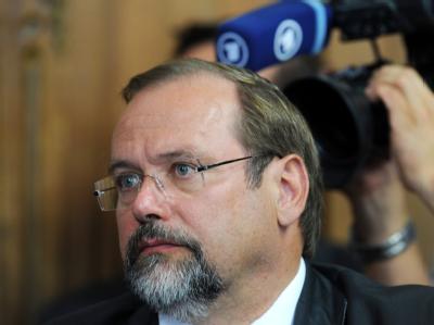 Der Duisburger Oberbürgermeister Adolf Sauerland. Tote bei Loveparade - Adolf Sauerland