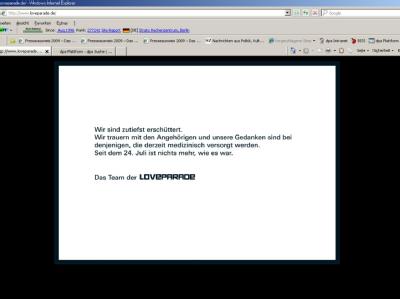 Das Team der Loveparade bringt auf seiner Internetseite Loveparade.de seine Erschütterung und Trauer zum Ausdruck (Screenshot vom 27.07.2010). Beileidsbekundung des Loveparade-Teams