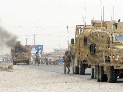 Im Juli 2010 starben in Afghanistan 85 Mitglieder der internationalen Streitkräfte. Taliban attackieren ISAF-Konvoi