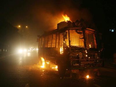 In Karachi hat es blutige Unruhen gegeben. Unruhen in Karachi
