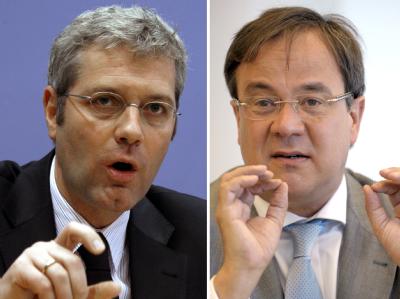 Bundesumweltminister Norbert Röttgen (links) und der nordrhein-westfälische Familienminister Armin Laschet. Röttgen und Laschet
