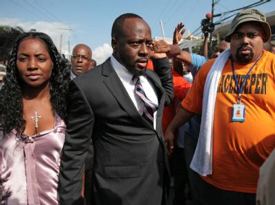 Der US-Musiker Wyclef Jean darf bei den Präsidentschaftswahlen in Haiti nicht kandidieren. Der Rapper mit haitianischen Wurzeln wurde nicht in die Kandidatenliste aufgenommen. US-Rapper Wyclef Jean