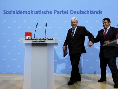 DGB-Chef Michael Sommer (l) und der SPD-Vorsitzende Sigmar Gabriel SPD-Gewerkschaftsrat