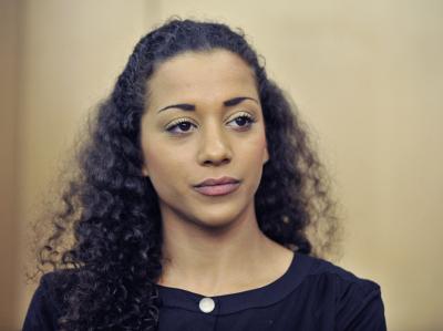 Nadja Benaissa auf der Anklagebank im Verhandlungssaal des Landgerichts in Darmstadt. Urteilsverkündung