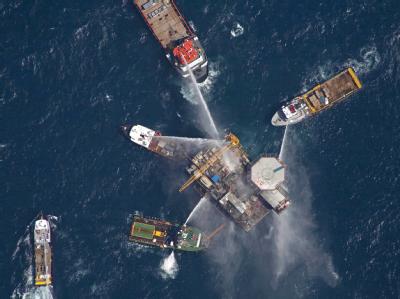 Der Unfall auf der Plattform «Vermillion 380 A» ereignete sich etwa 140 Kilometer von der Küste Louisianas. Wieder eine Ölplattform explodiert