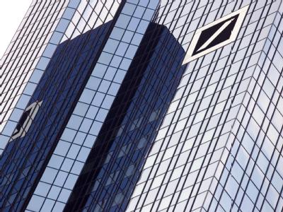 Die größte deutsche Privatkundenbank: Deutschen Bank-Zentrale in Frankfurt am Main. Deutsche Bank