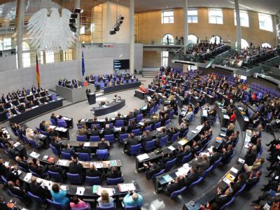 Der erste Sparhaushalt der schwarz-gelben Koalition ist Thema im Bundestag. (Archivbild) Bundestag
