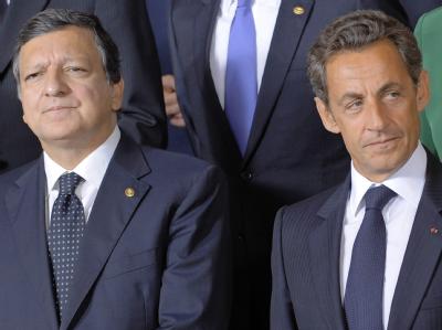 Jose Manuel Barroso (L) und Nicolas Sarkozy: In Brüssel hat es Streit über die Abschiebungen von Roma gegeben. Angespannte Mienen