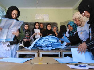 Trotz etlicher Anschläge wurde die Parlamentswahl in Afghanistan abgehalten. Parlamentswahlen Afghanistan