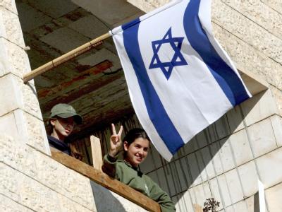 Jüdische Siedler in einem Haus in Hebron (Archivfoto vom 18.11.2008). Israelische Siedler