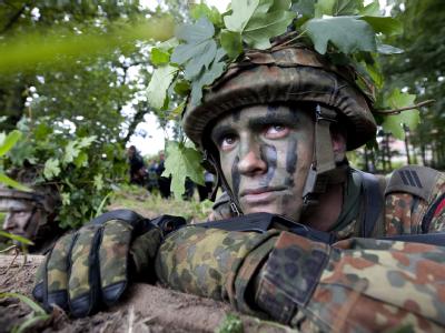 Ende einer Ära: Die Wehrpflicht wird ausgesetzt. Bundeswehrsoldaten