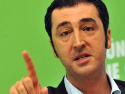 Der Parteivorsitzende von Bündnis 90/Die Grünen, Cem Özdemir: Seine Partei hat im Vergleich zur Vorwoche einen Prozentpunkt in der Umfrage zugelegt. Cem Özdemir
