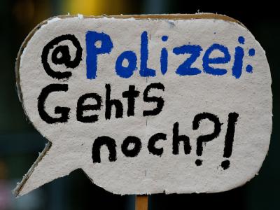 Protest vor der Konzernzentrale der Deutschen Bahn in Berlin. Protest