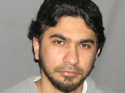 Der sogenannte Times-Square-Bomber Faisal Shahzad hatte sich schuldig bekannt und weitere Anschläge angekündigt. Das Bild zeigt ihn nach der Festnahme. Times-Square-Bomber Faisal Shahzad