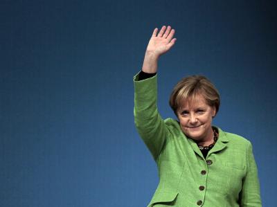 «Es gilt in Deutschland ganz eindeutig das Grundgesetz und nicht die Scharia», rief die CDU-Vorsitzende, Kanzlerin Angela Merkel, der Basis am Mittwochabend in Wiesbaden zu und erntete viel Beifall. Angela Merkel