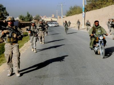 Der «New York Times» zufolge gibt es über 26 000 private Wachleute in Afghanistan, von denen 90 Prozent für US-Militär oder die amerikanische Regierung arbeiten. US-Soldaten in Kandahar