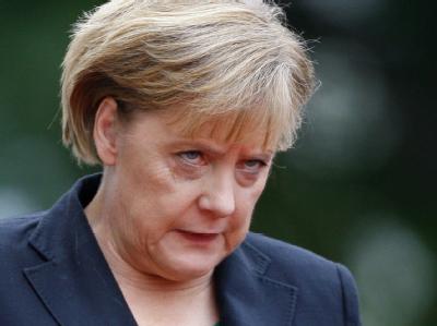 Ernste Miene: Die Koalition kommt aus ihrem Umfragetief nicht heraus. Kanzlerin Merkel