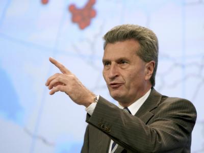 EU-Energiekommissar Günther Oettinger stellt heute eine neue Strategie zur besseren Nutzung von Energie in der Europäischen Union vor. (Archivbild) Oettinger