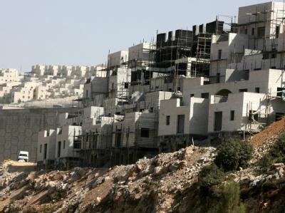 Rohbauten in der israelischen Siedlung Beitar Illit im Westjordanland. Siedlungsbau im Westjordanland