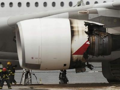 Notlandung in Singapur: Das Triebwerk des A380 ist schwer beschädigt. Qantas-Airbus A380