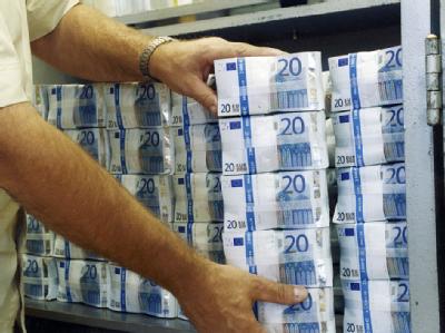 Dem Aufschwung sei dank: Die öffentlichen Haushalte können sich auf 61 Milliarden Euro mehr einstellen. Steuerplus von 61 Milliarden