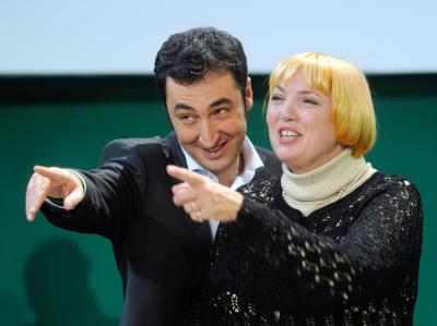 Die Bundesvorsitzenden von Bündnis 90/Die Grünen, Cem Özdemir und Claudia Roth, wollen Deutschland sozialer machen. Özdemir und Roth