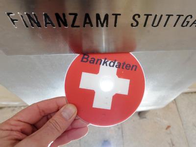 Das Bundesverfassungsgericht hat entschieden: Die Nutzung von sogenannten Steuer-CDs durch die Ermittlungsbehörden ist erlaubt. (Illustration) Nutzung von Steuer-CDs
