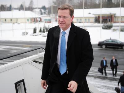 Anderthalb Wochen nach den Wikileaks-Enthüllungen trennt sich FDP-Chef Westerwelle von seinem früheren Büroleiter Metzner. Guido Westerwelle