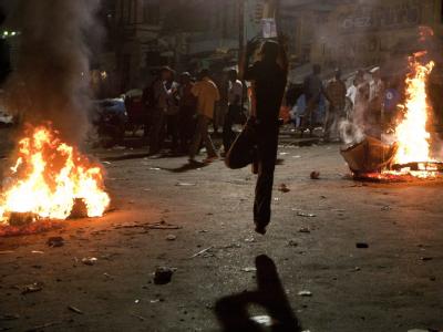 Tausende Menschen haben in Haiti gegen die Niederlage des Präsidentschaftskandidaten Michel Martelly protestiert. Protest in Port-au-Prince