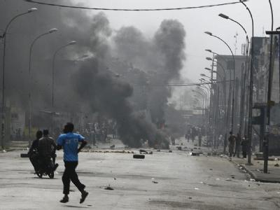 Am Donnerstag versuchten Demonstranten in Abidjan den staatlichen Fernsehsender zu besetzen. Sicherheitsleute setzten Schusswaffen ein. Abidjan