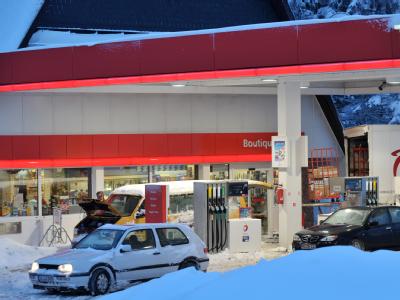 In einigen Regionen Deutschlands hat der heftige Winter zu Lieferengpässen an Tankstellen geführt. Tankstellen geht erneut der Sprit aus