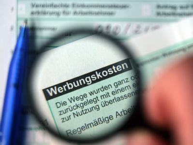 Union und FDP haben sich mit Finanzminister Schäuble geeinigt: Die höhere Werbungskostenpauschale kommt 2011. Werbungskosten