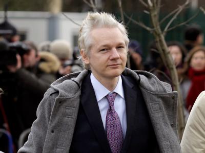 Julian Assange bei seiner Ankunft am Gerichtsgebäude in London. Julian Assange