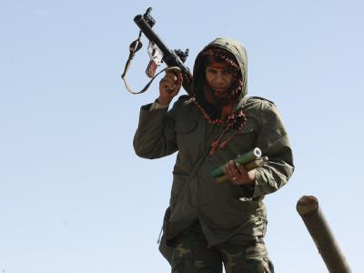 Milizen kontrollieren den Zugang zur libyschen Stadt Shahad. Checkpoint in Libyen