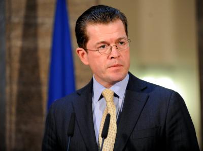Karl-Theodor zu Guttenberg (CSU) hat sein Amt als Bundesminister niedergelegt. Guttenberg